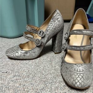 Nine West damask Dabney Textured Fabric Block Heels